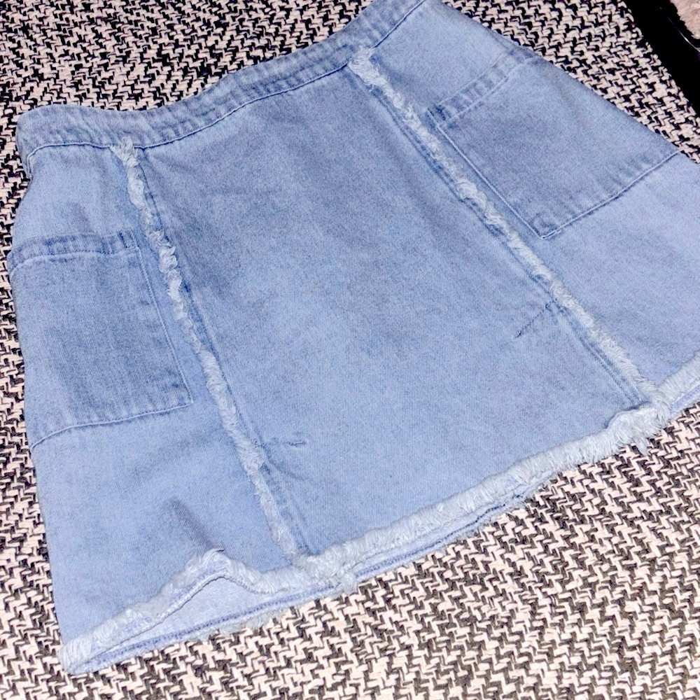 Umgee Denim A-Line Skirt with Frayed Hem & Side Pockets